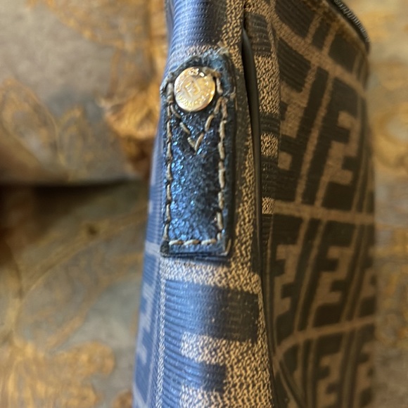 Authentic Fendi, purses, or cosmetics - Picture 6 of 6